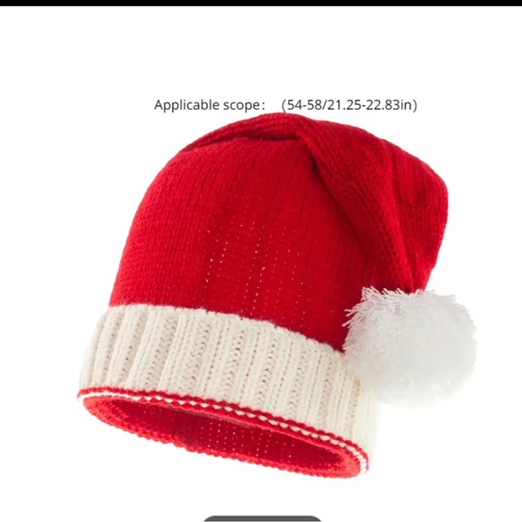 Adorable Santa 🎅 hat!! - Picture 3 of 5